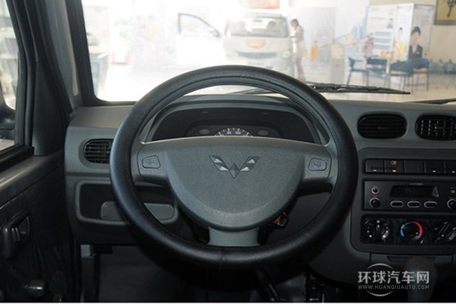 2010款 1.0L加長版 基本型