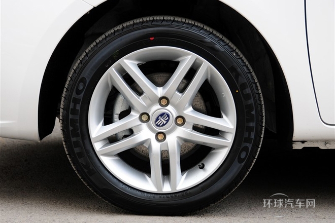 2012款 三廂 1.5L 自動尊貴型