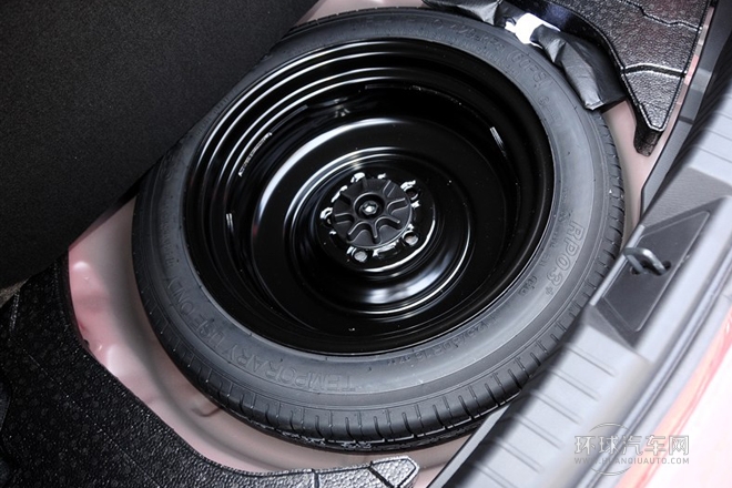 2014款 三廂 2.0L 自動運動型