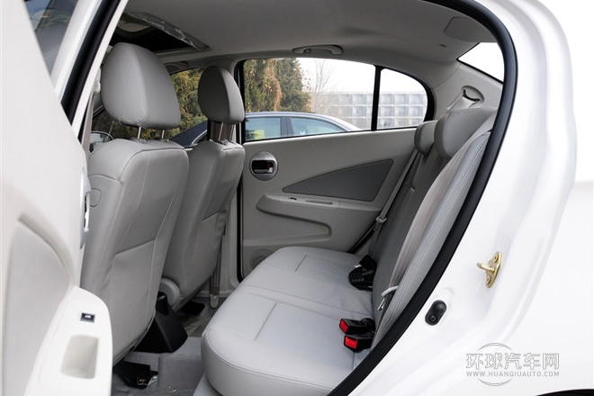 2012款 三廂 1.5L 自動尊貴型