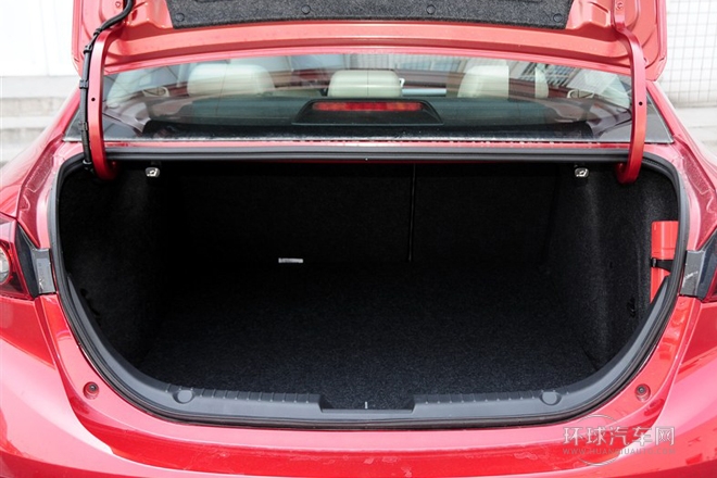 2014款 三廂 2.0L 自動運動型