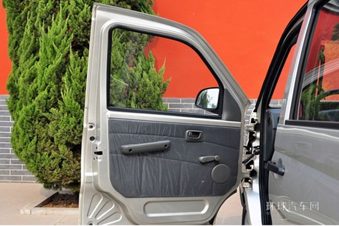 2010款 1.0L新版立業(yè)型短車身