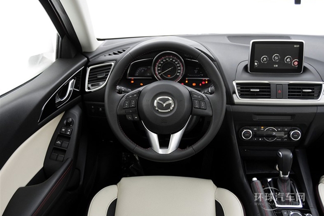 2014款 三廂 2.0L 自動(dòng)運(yùn)動(dòng)型