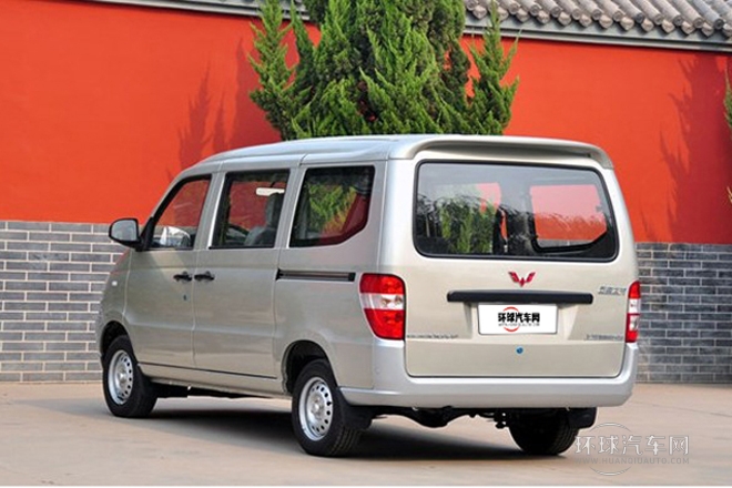 2010款 1.0L新版立業(yè)型短車身