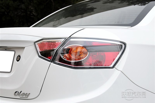 2012款 三廂 1.5L 自動尊貴型