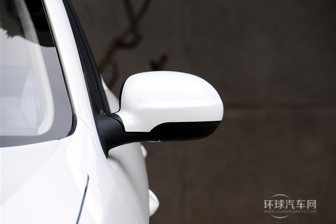 2012款 三廂 1.5L 自動尊貴型