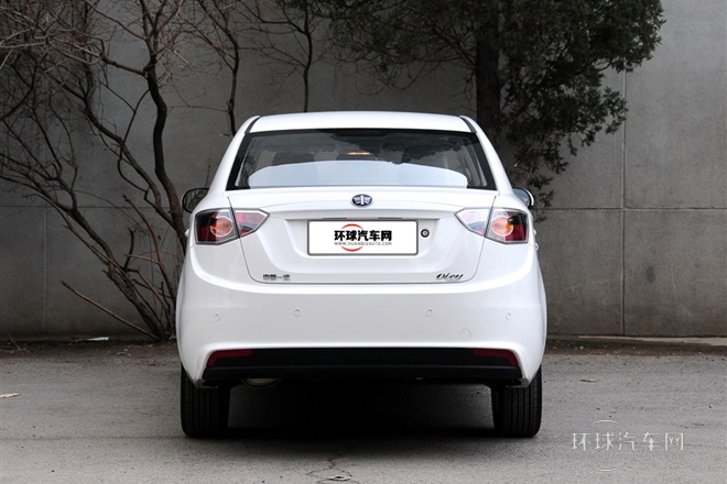 2012款 三廂 1.5L 自動尊貴型