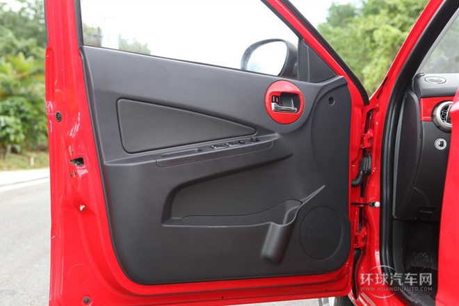 2012款 三廂 1.5L 自動豪華型