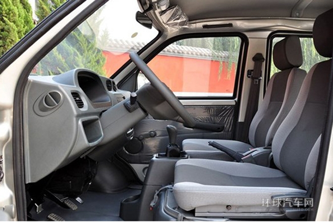 2010款 1.0L新版實用型短車身