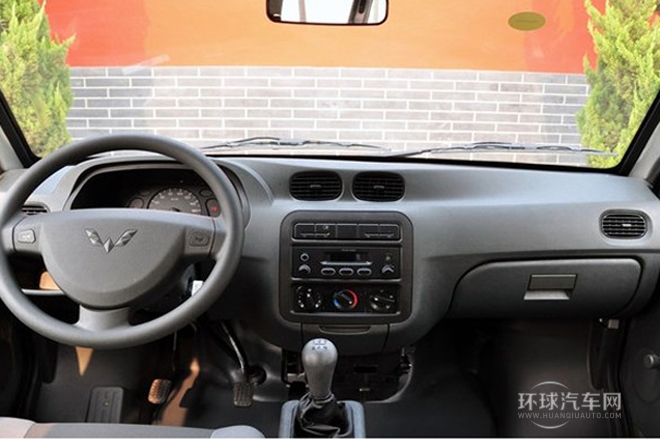 2010款 1.0L新版實用型短車身