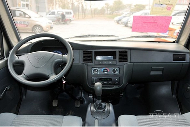 2010款 1.0L新版實用型長車身