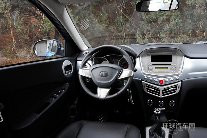 2012款 三廂 1.5L 手動豪華型