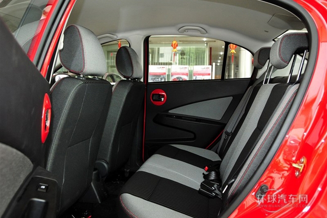 2012款 三廂 1.5L 自動舒適型