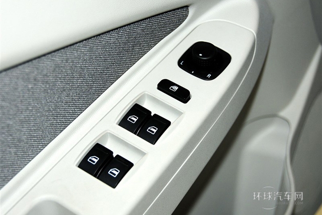 2012款 三廂 1.5L 手動舒適型