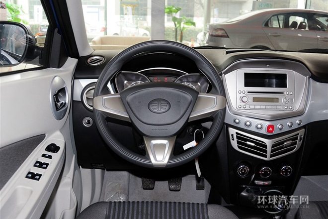 2012款 三廂 1.5L 手動舒適型