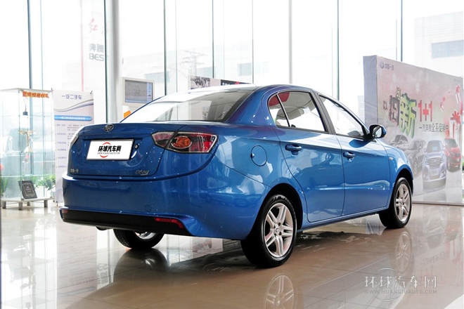 2012款 三廂 1.5L 手動舒適型