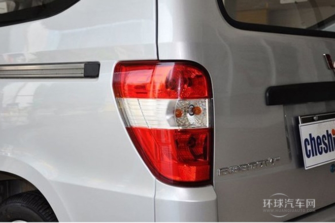 2010款 1.1L新版標(biāo)準(zhǔn)型II短車(chē)身