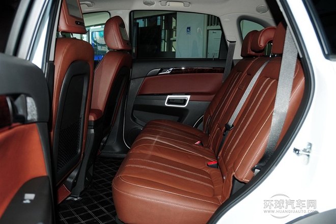 2013款 2.4L 四驅豪華版