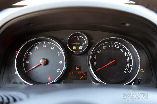 2013款 2.4L 四驅舒適版