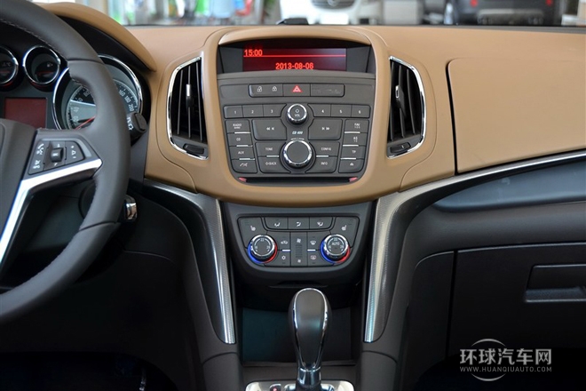 2013款 1.4T 七座豪華型