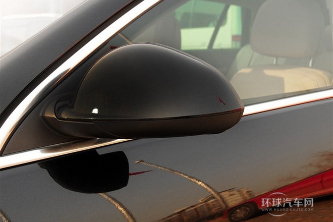 2013款 2.0T 兩驅豪華型