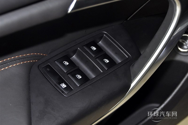 2013款 2.0T 四驅運動型