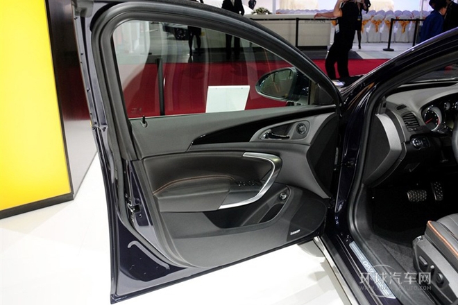 2013款 2.0T 四驅運動型