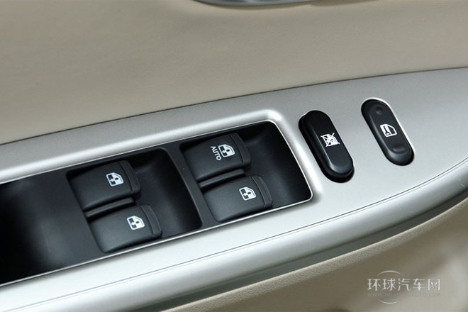 2013款 1.5L 手動 經(jīng)典型