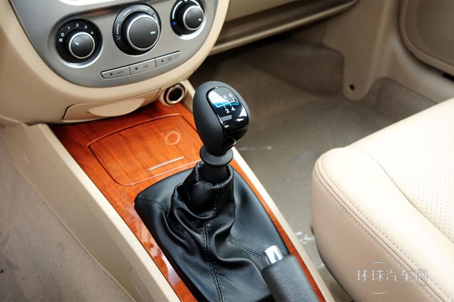 2013款 1.5L 手動 尊享型