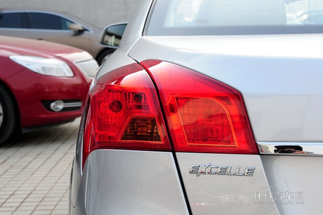 2013款 1.5L 手動 尊享型