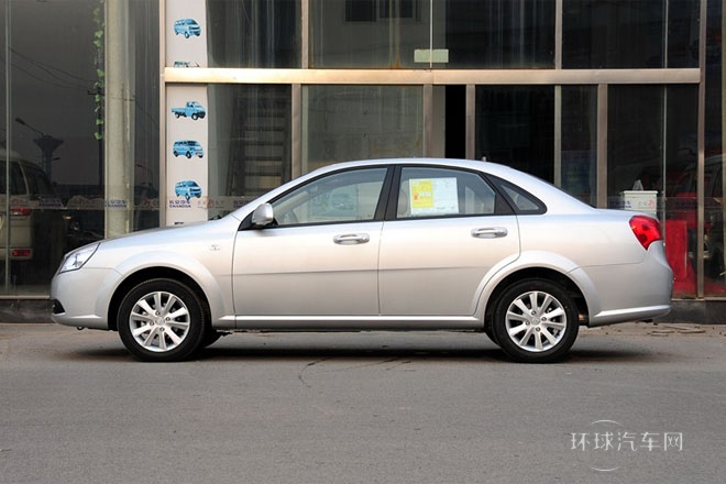 2013款 1.5L 手動(dòng) 尊享型