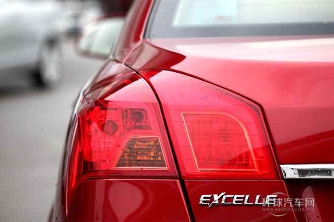 2013款 1.5L 自動 尊享型