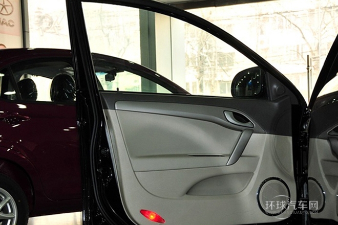 2012款 1.5L 手動豪華型