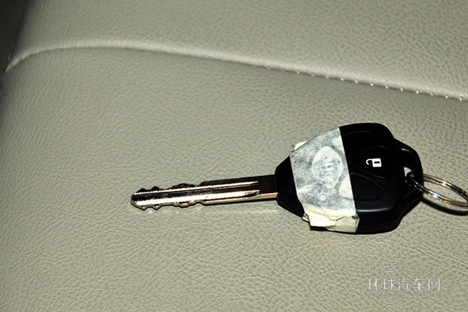 2012款 1.5L 手動(dòng)豪華型