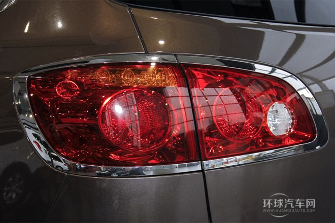 2013款3.6L 四驅旗艦版