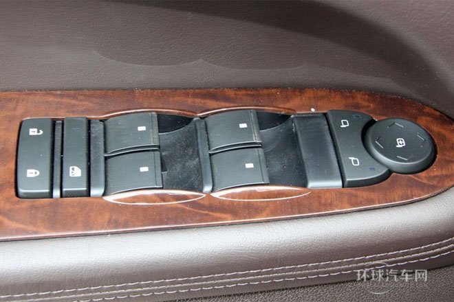 2014款3.6L 兩驅(qū)精英舒適型