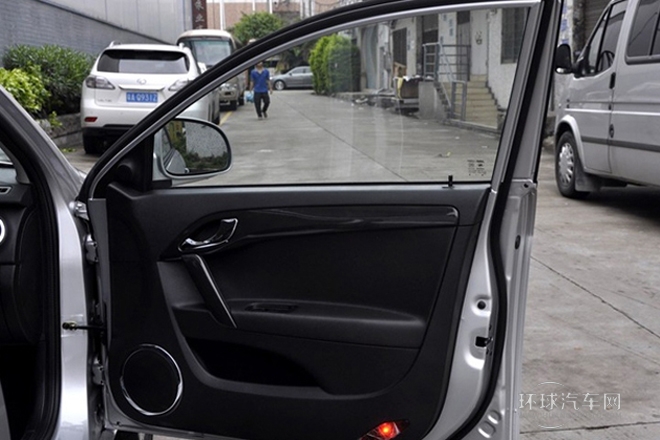 2012款 1.5L 手動豪華運動型