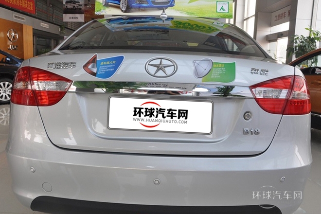 2012款 1.5L 手動商務豪華型