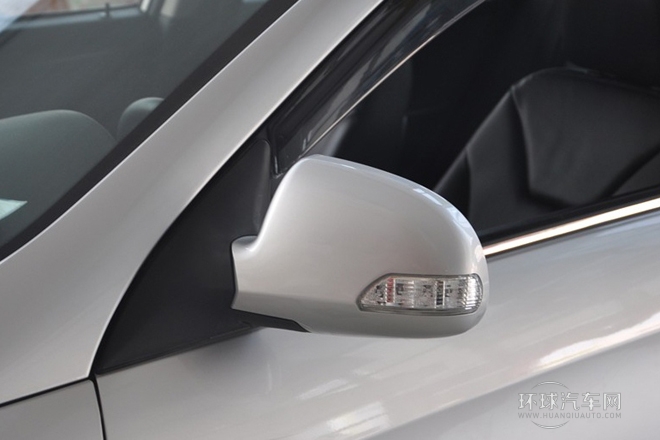 2012款 1.5L 手動商務豪華型