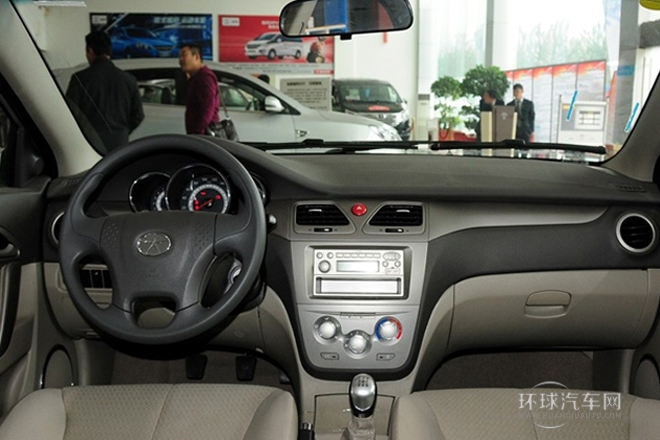 2012款 1.5L 手動舒適型