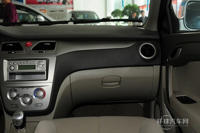 2012款 1.5L 手動舒適型