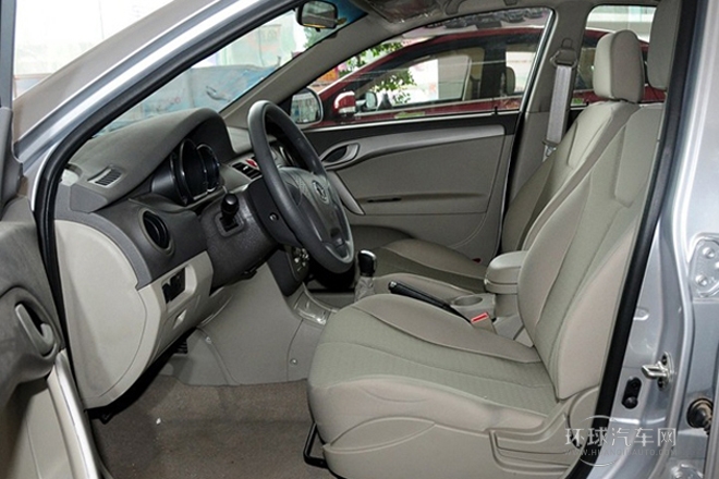 2012款 1.5L 手動舒適型