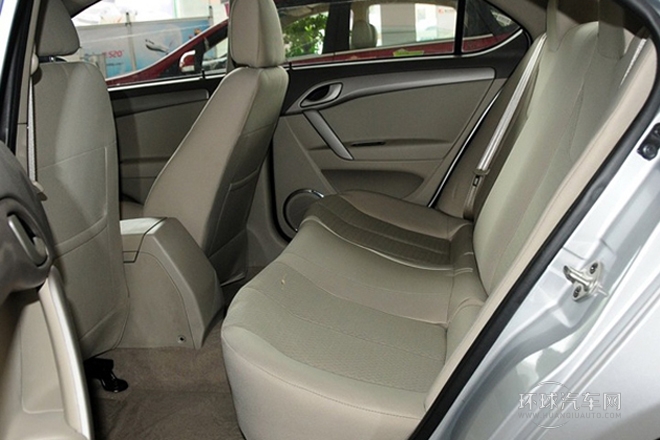 2012款 1.5L 手動舒適型