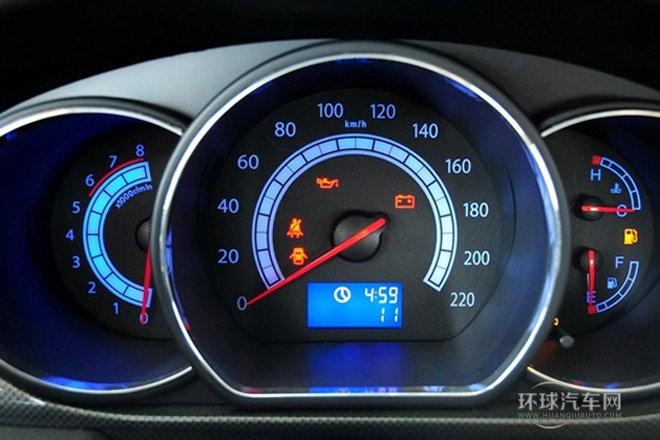 2012款 1.5L 手動尊貴運動型