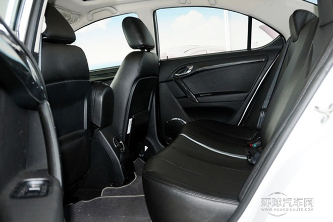 2012款 1.5L 手動尊貴運動型