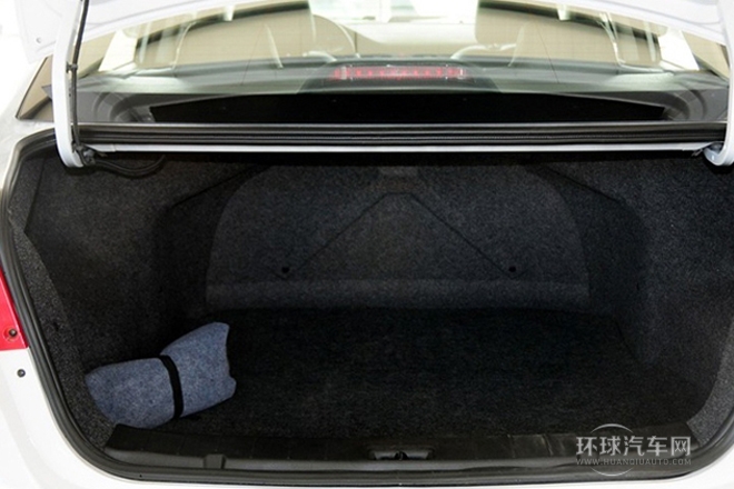 2012款 1.5L 手動尊貴運動型