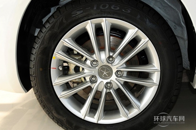 2012款 1.5L 手動尊貴運動型