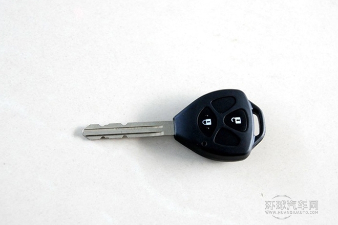 2012款 1.5L 手動尊貴運動型