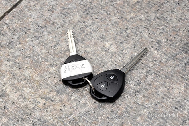 2012款 1.5L 手動尊逸運動型