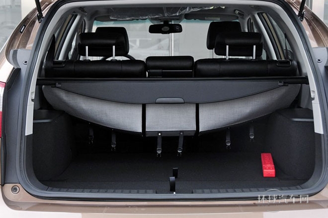 2014款 1.5TI 手動尊貴型